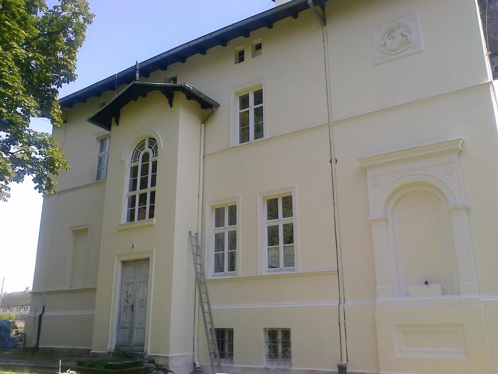 Agroturystyka "Palac W Janowie" المظهر الخارجي الصورة